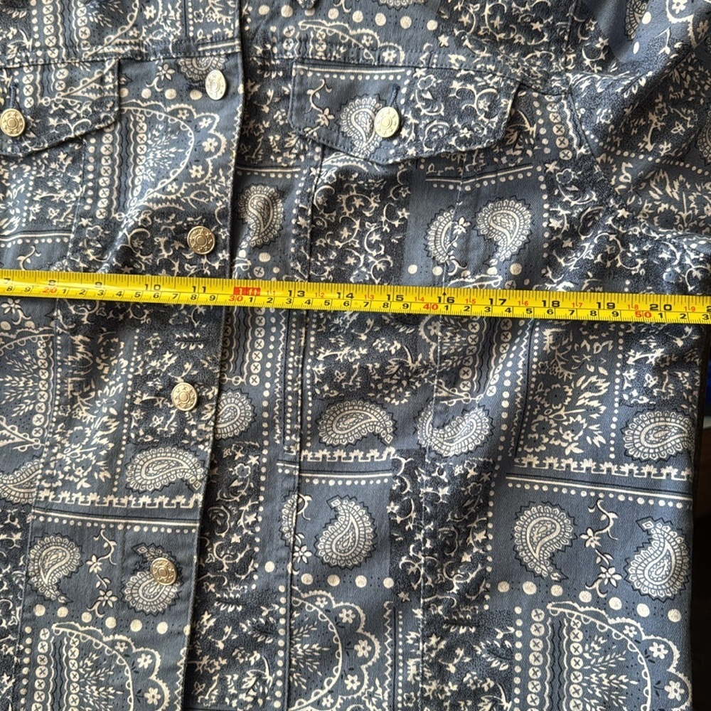 Charter Club Light Weight Button Down Jacket - Picture 8 of 8